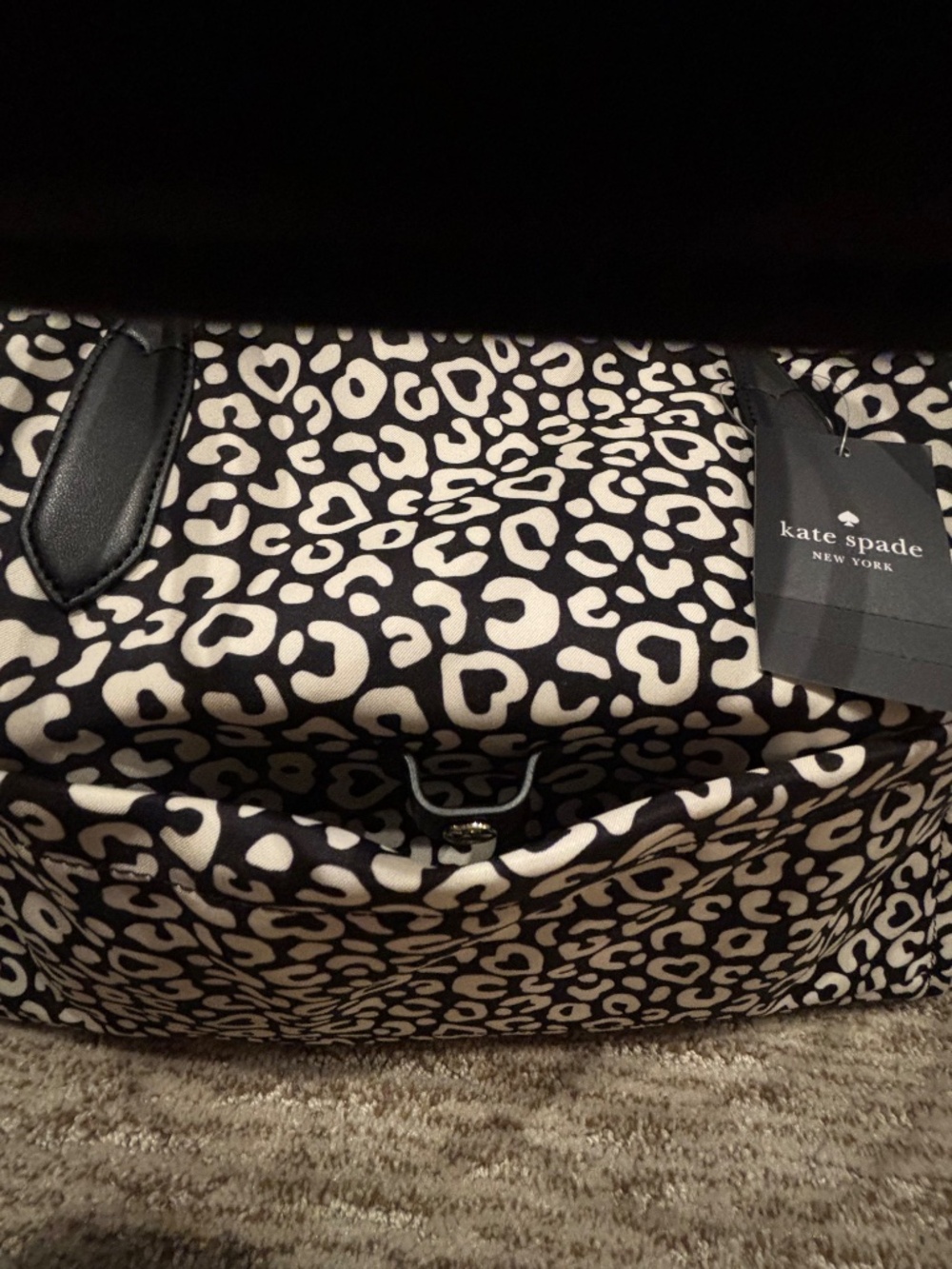 Kate Spade Leopard Heart Weekender Bag - Picture 4 of 14
